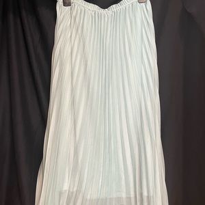 H&M pleated skirt